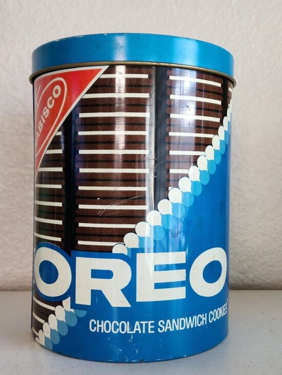 Oreo Bundle Cheinco Housewares | Kitchen | Nabisco Tin Oreo Chocolate Sandwich ...